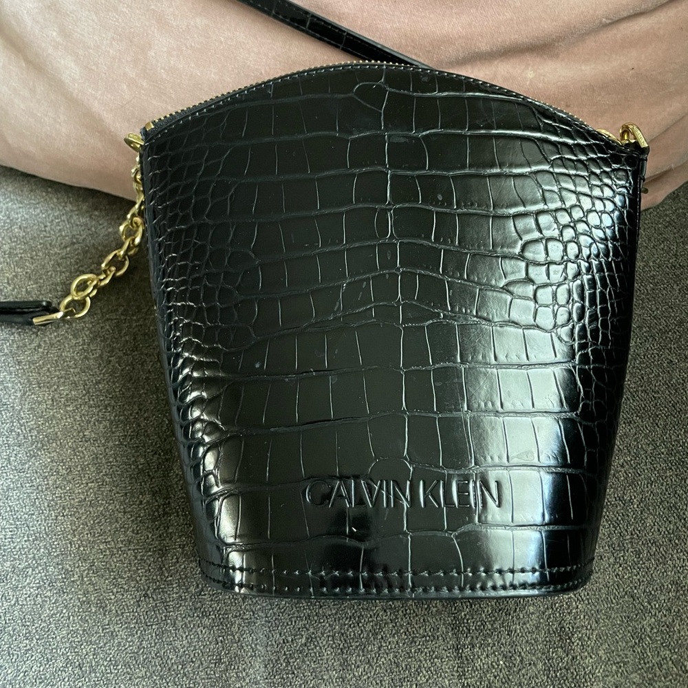 Calvin Klein crossbody purse